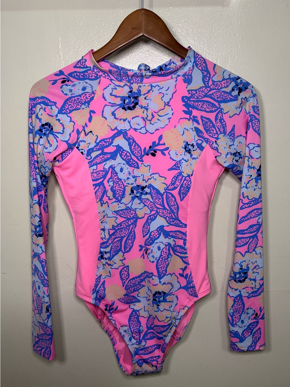 NWT Lilly Pulitzer Wynton Rashguard One Piece Swimsuit Totally Koalafied Size 4